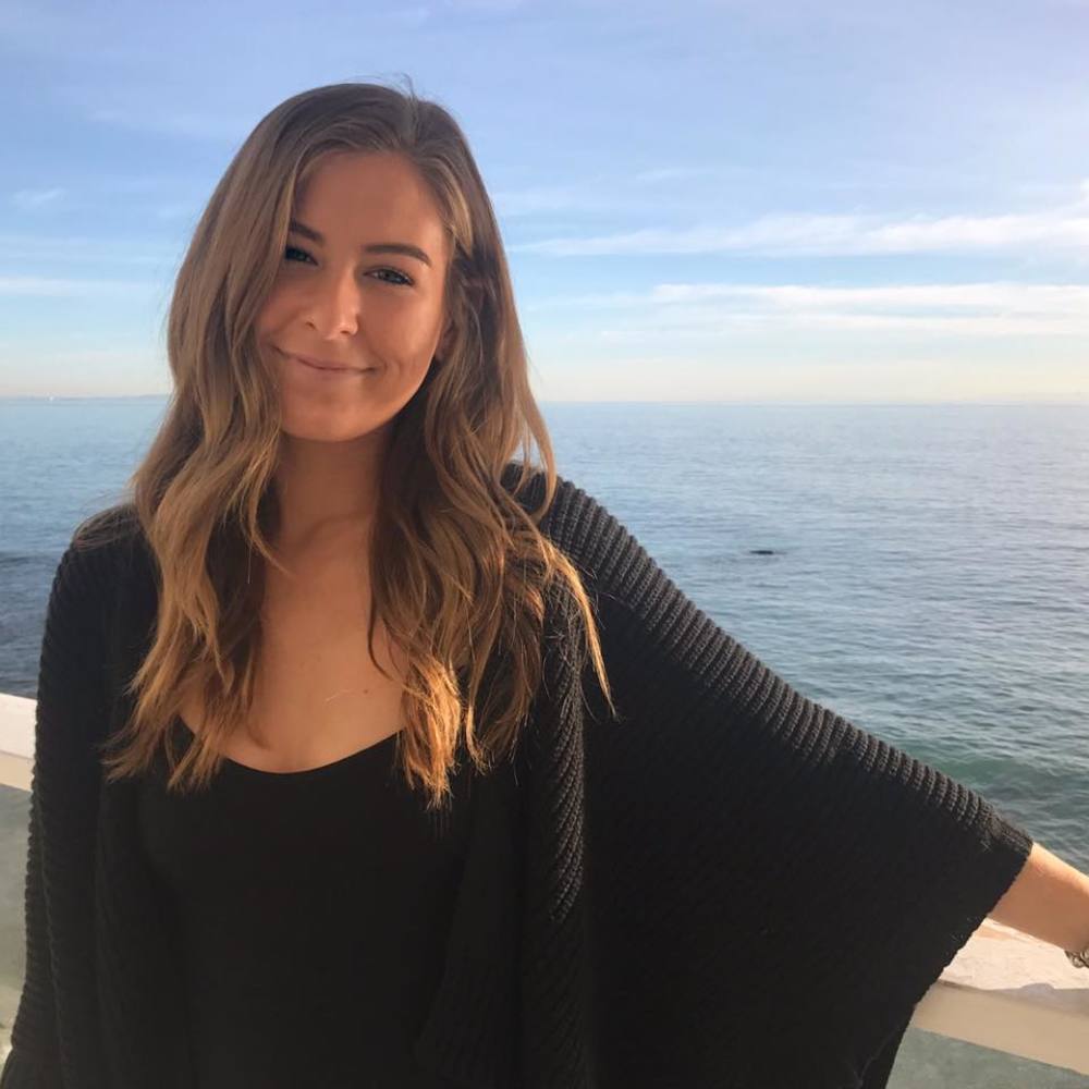 Meet your Posher, Alexis